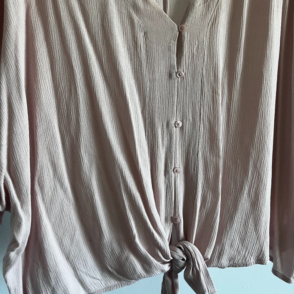 Express Tie Front Top - Picture 4 of 6